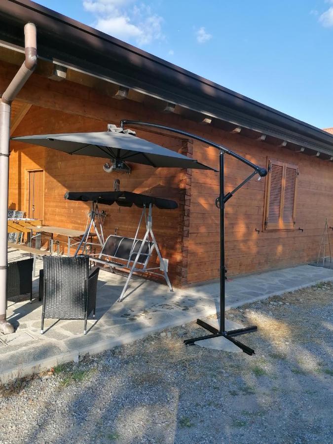 Agriturismo Bio Apipoli Lucino Eksteriør billede